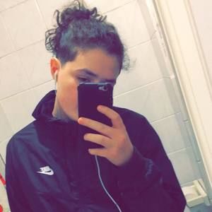 Meet your Posher, Efrain